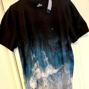 Hollister tee